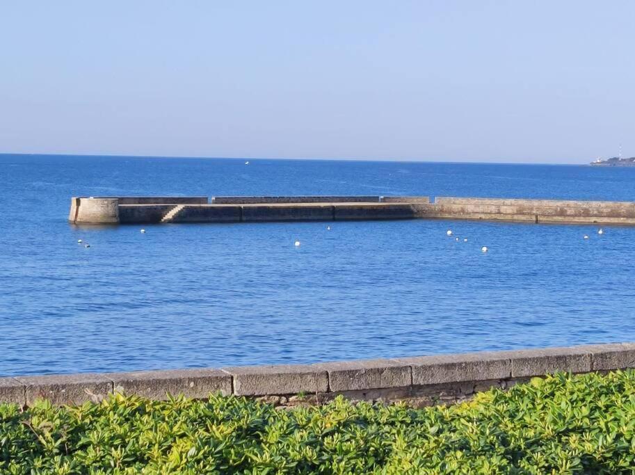 L'Escale - Appartement Vue Mer Concarneau Buitenkant foto